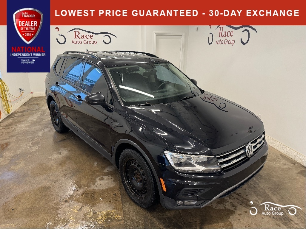 Deep Black Pearl 2018 Volkswagen Tiguan SUV / Crossover Automatic